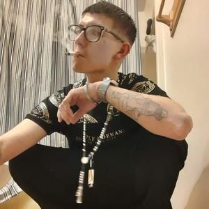 Meet your Posher, Ryan